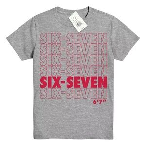 NWT▪️KIDS SIX SEVEN T-SHIRT Size Small